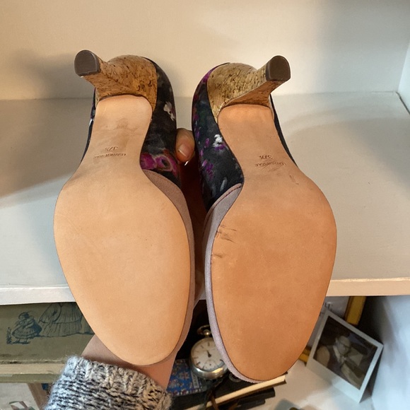 Anthropologie plenty by Tracy Reese floral heels - Picture 3 of 5